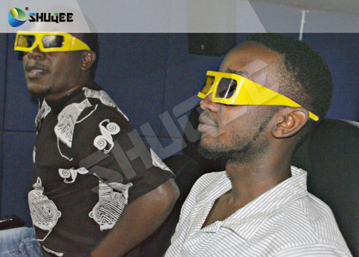 China Amusement Truck Mobile 5D Cinema System 5D Simulator For Holding 6 People factory