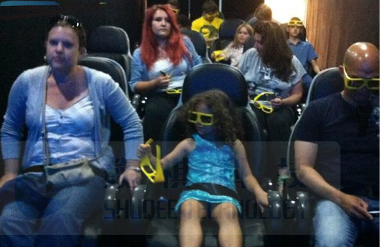 Hydraulic 7D Movie Theater With Rider Machine And Special Effects For Amusement Park